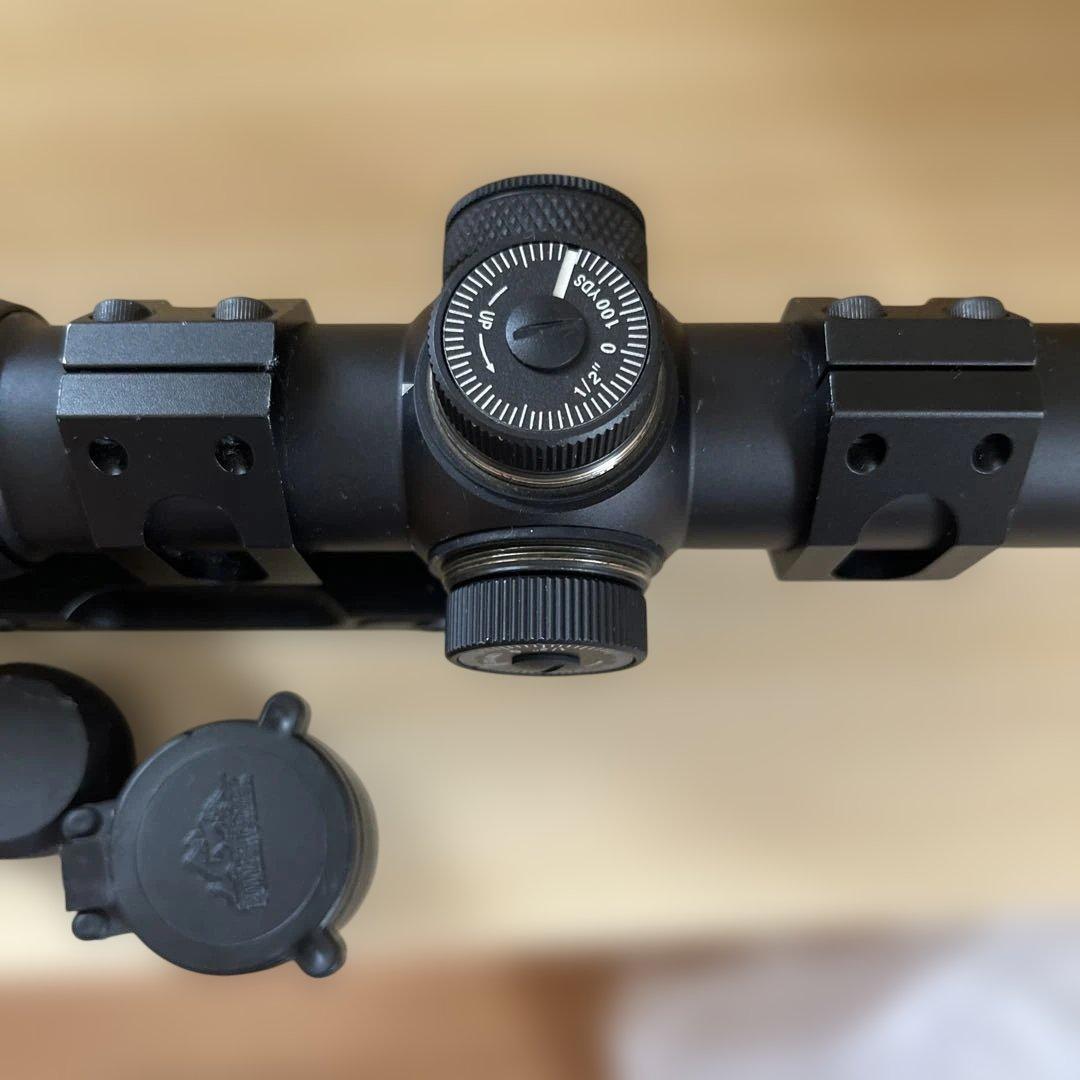 vector optics forester 1-5×24 スコープ　マウント付