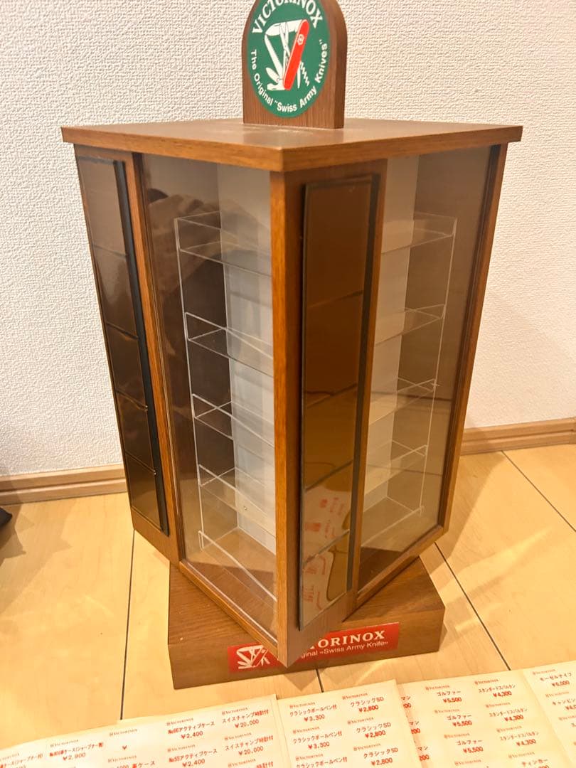 レア　非売品　Victorinox 木製ディスプレイケース　　ビクトリノックス