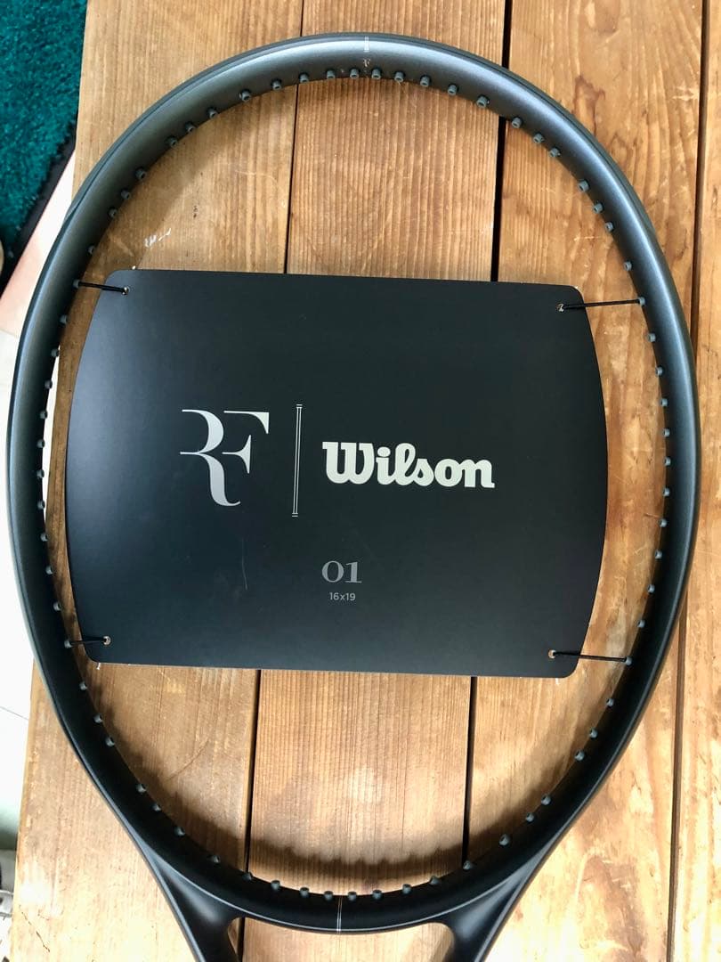 キ*ン様 新品 Wilson RF 01 G2 98in 300g ＋ ストリン