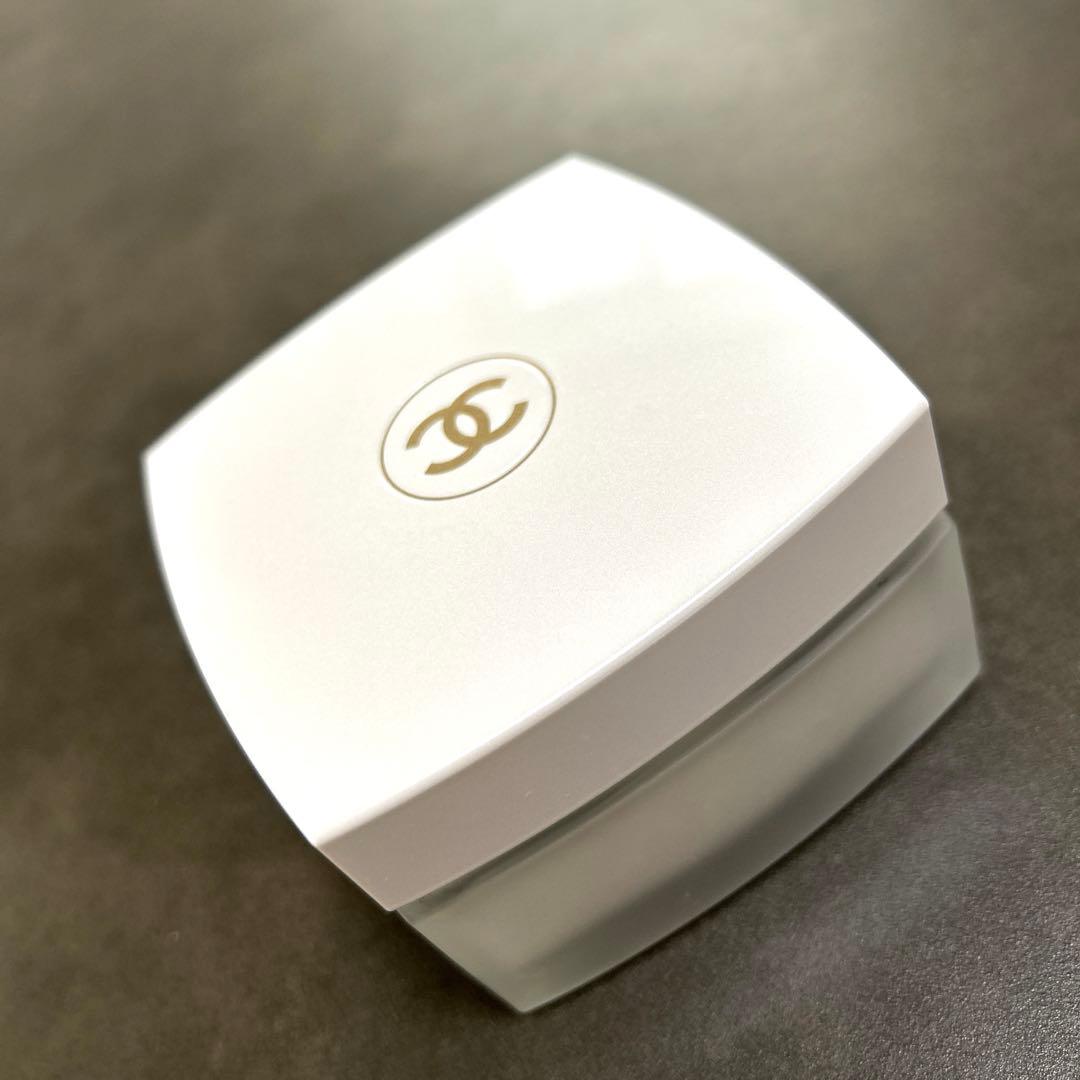 CHANEL ココ マドモアゼル シルキー　ボディクリーム 150g 送料込み