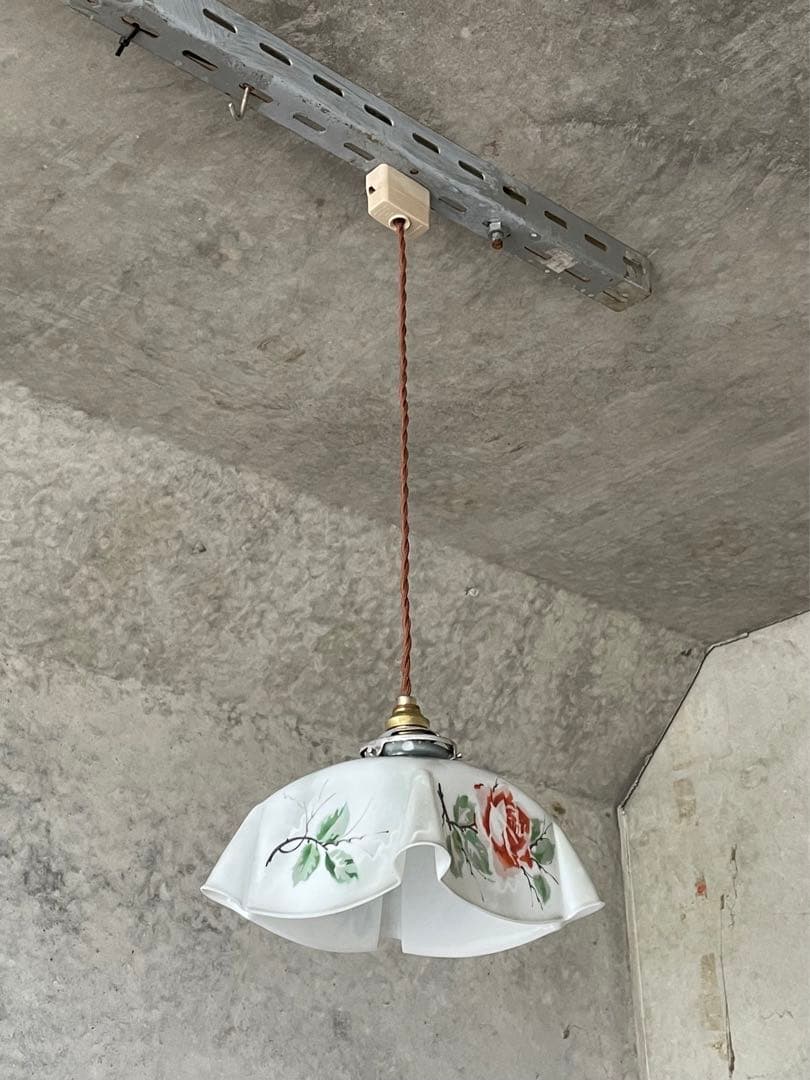 65. 40’s フランスアンティーク　古民家 ガラスシェードペンダントランプ