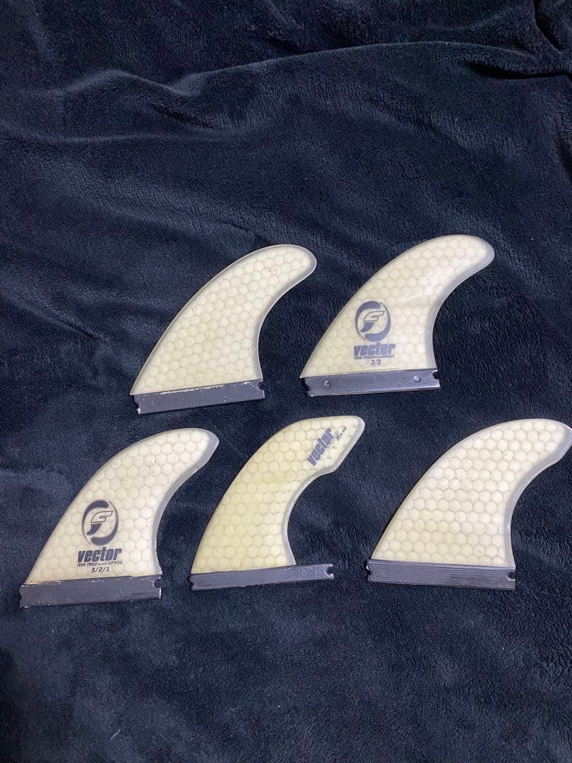 フューチャーフィン　 フィン サーフィン　クアッド　トライフィン　5フィン