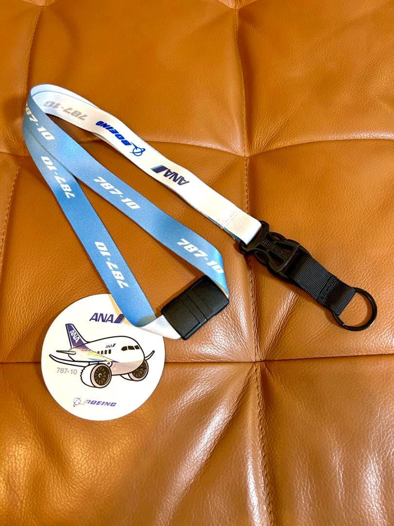 ANA B787-10 初就航　搭乗記念品　ストラップ