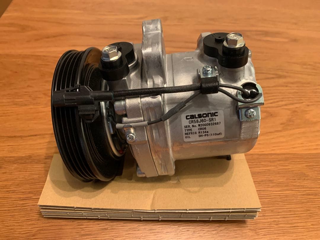 CALSONIC コンプレッサー　CR58J60