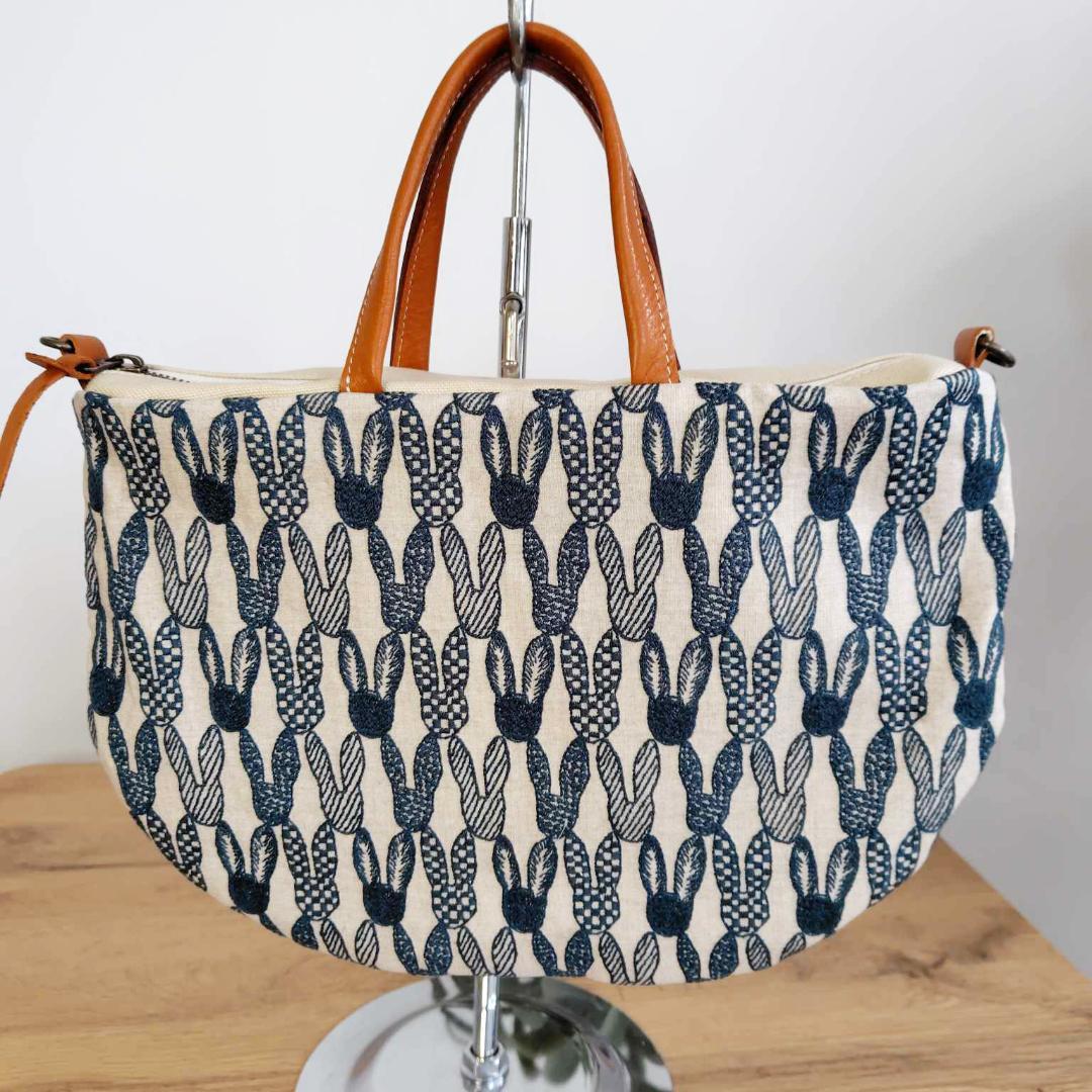 c*n様 ③ミナペルホネン /pomppiaポンピアベージュ/Mサイズラウンドシ