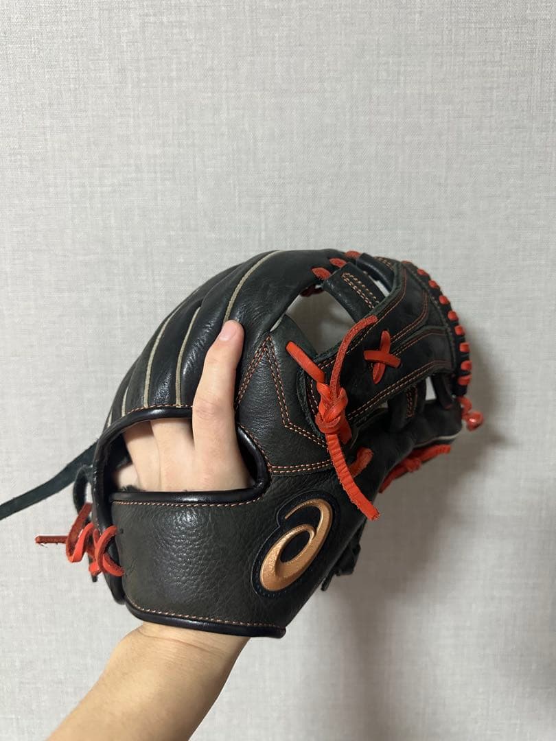 asics NEOREVIVE 軟式グローブ 黒/赤