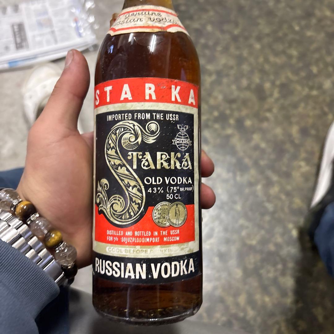 ウイスキー Starka Old Vodka 60CL 43%
