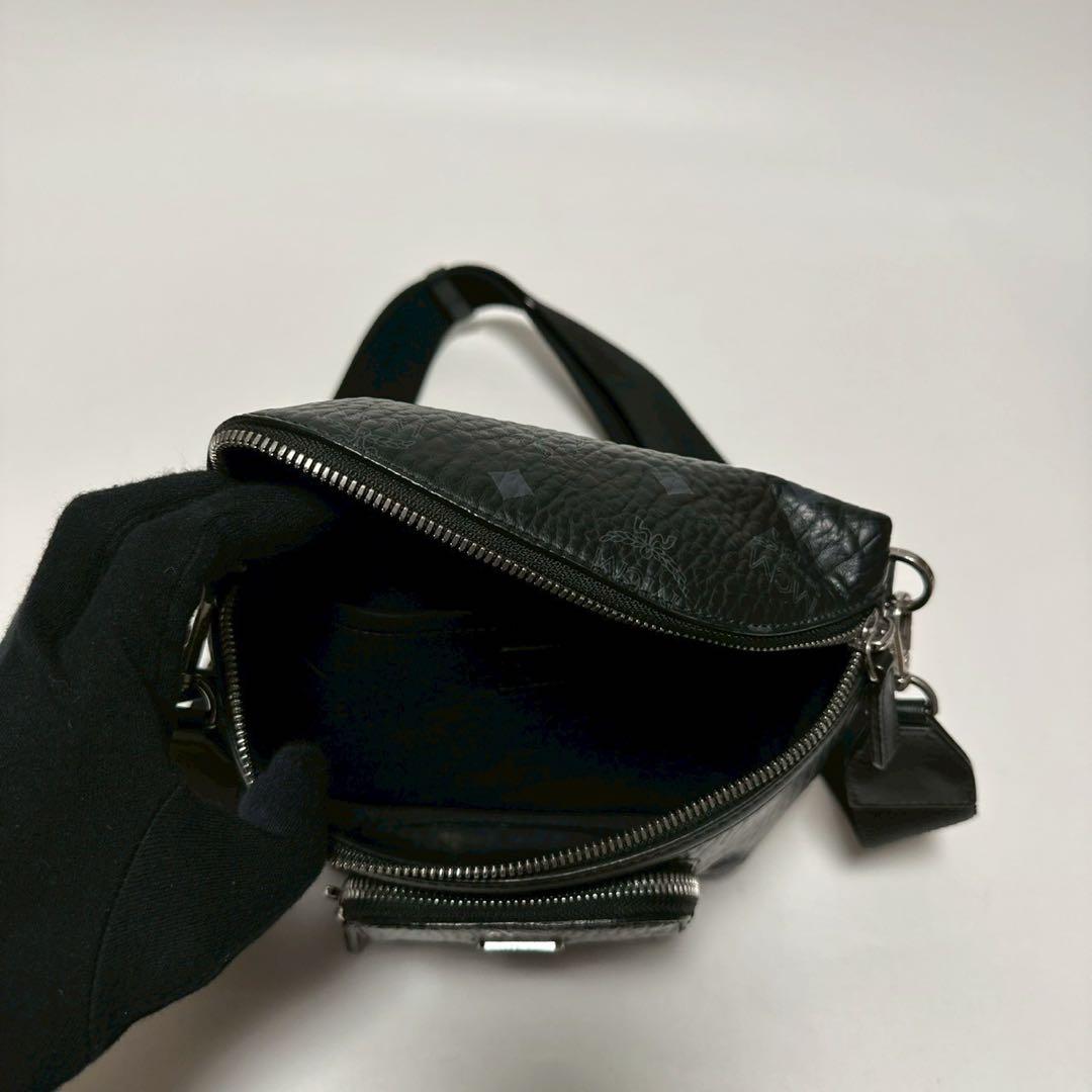 p17【極美品】MCM ヴィセトス柄　ブラック　レザー　ウエストバッグショルダー