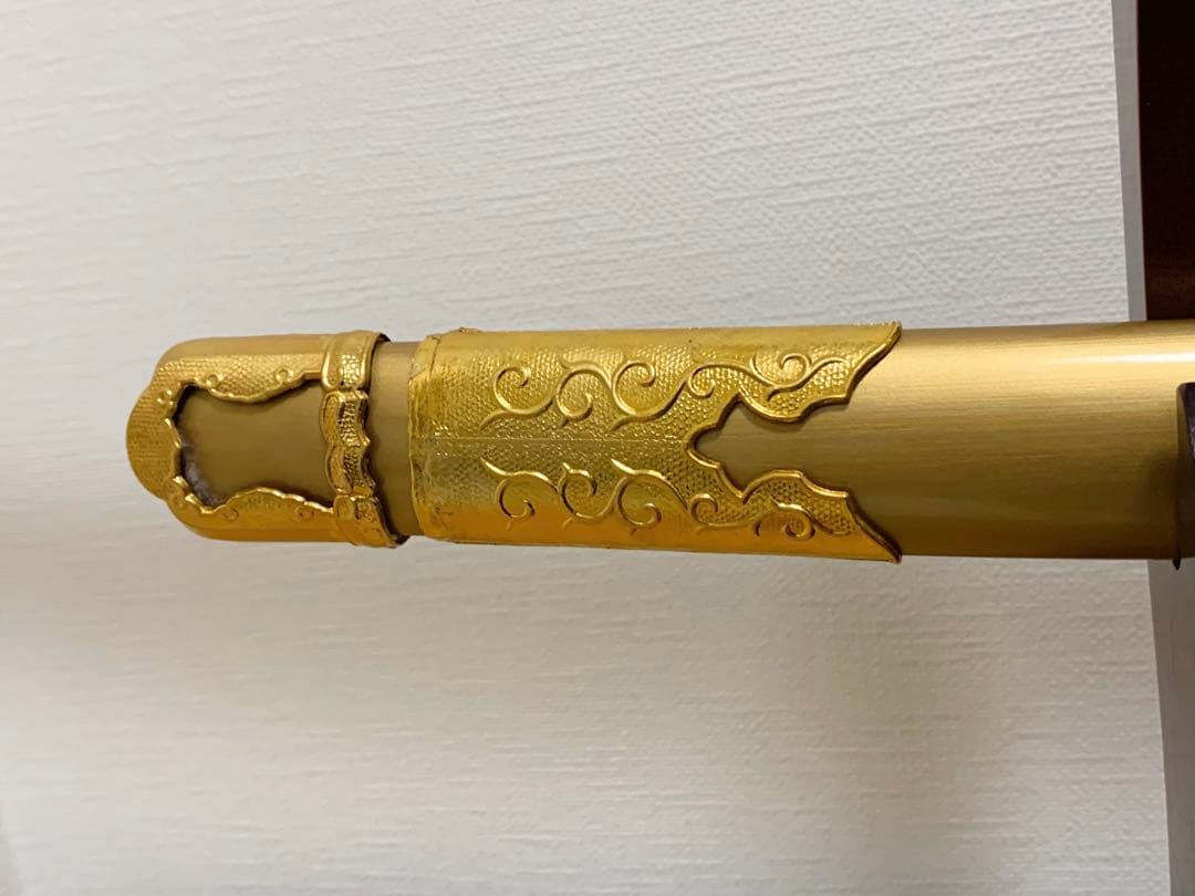 【特選模造刀/金彩拵】日本刀 太刀 超超薄刃 美しい刃文 儀礼 儀式 威光 樋入