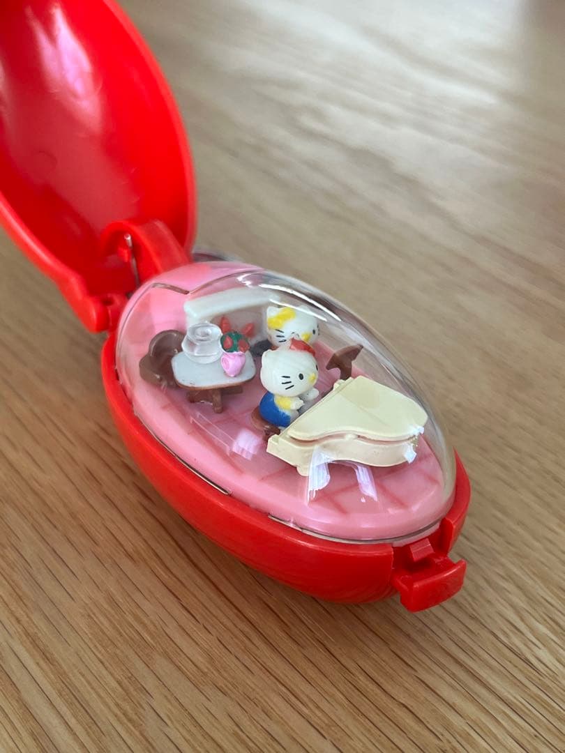 ハローキティ　動くキーホルダー　ポケットクリッター　Hellokitty レトロ