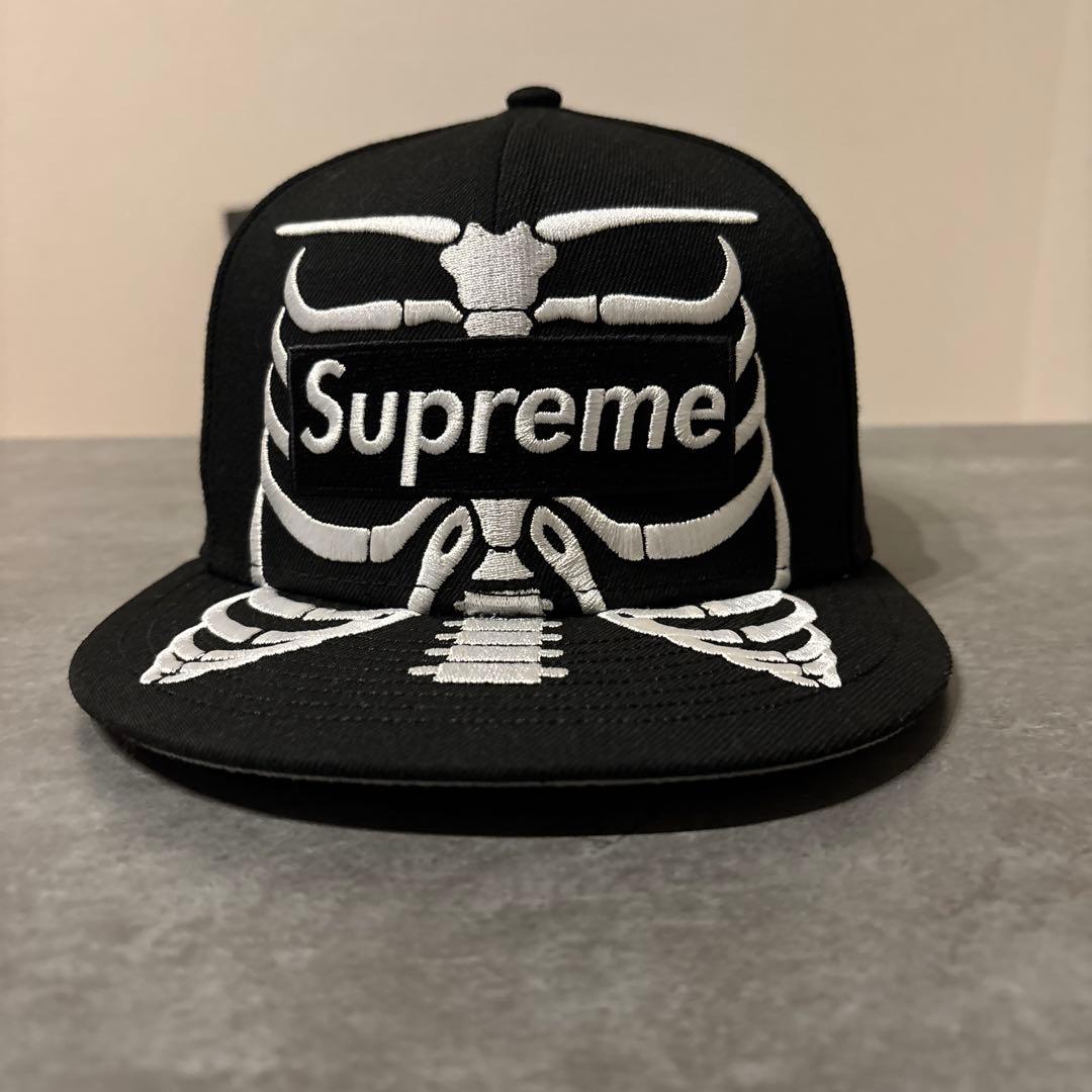 や*い様 Supreme bones box logo new era cap正
