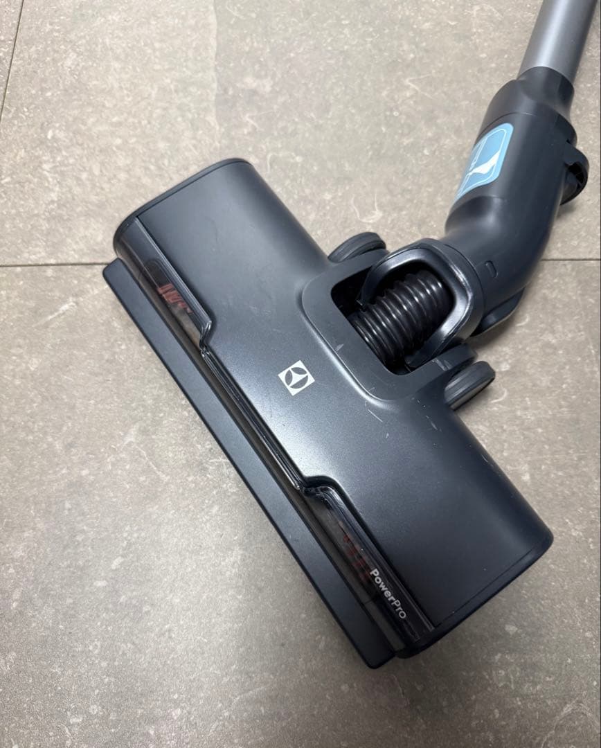 エレクトロラックス◇掃除機 Ultimate700 ウォルナットブラウン