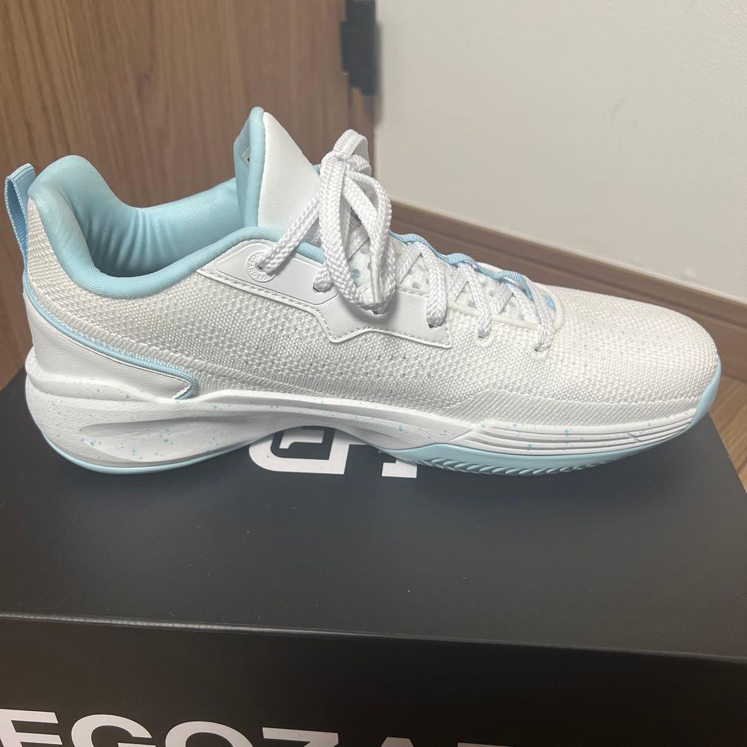 EGOZARU RIKU1 WHITE×BLUE 27cm