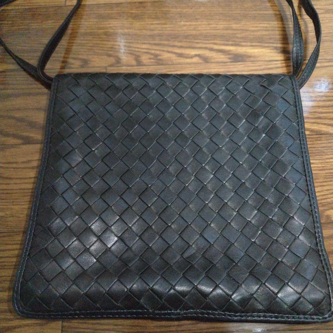 ボッテガヴェネタ イントレチャート 黒 レザー