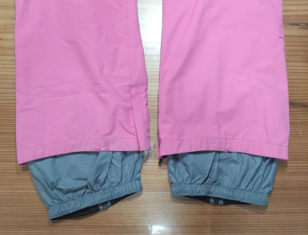 バートン　BURTON　ak　レディースL相当　ピンクパンツ　スノーボード　匿名