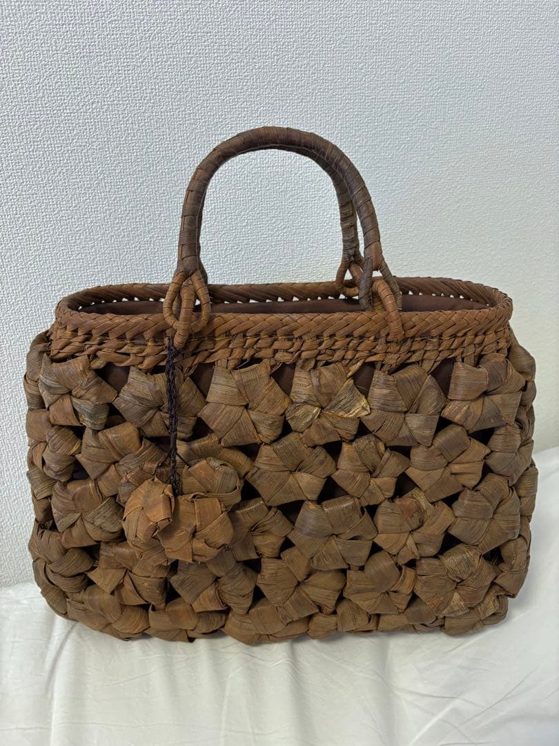 ス*ー様 山葡萄かごバッグ 定価17万 ほぼ未使用 籠 花編み 美品 かご 山ぶ