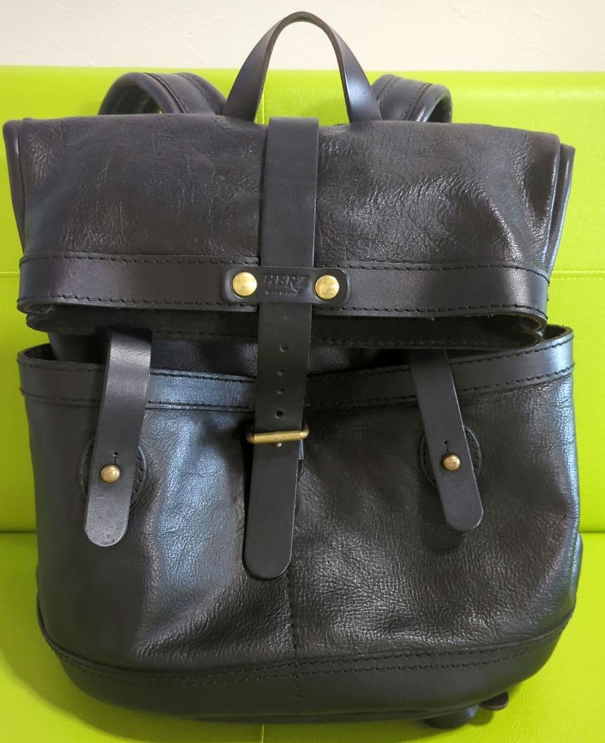 ヘルツ HERZ ダブルポケットのおじぎリュック