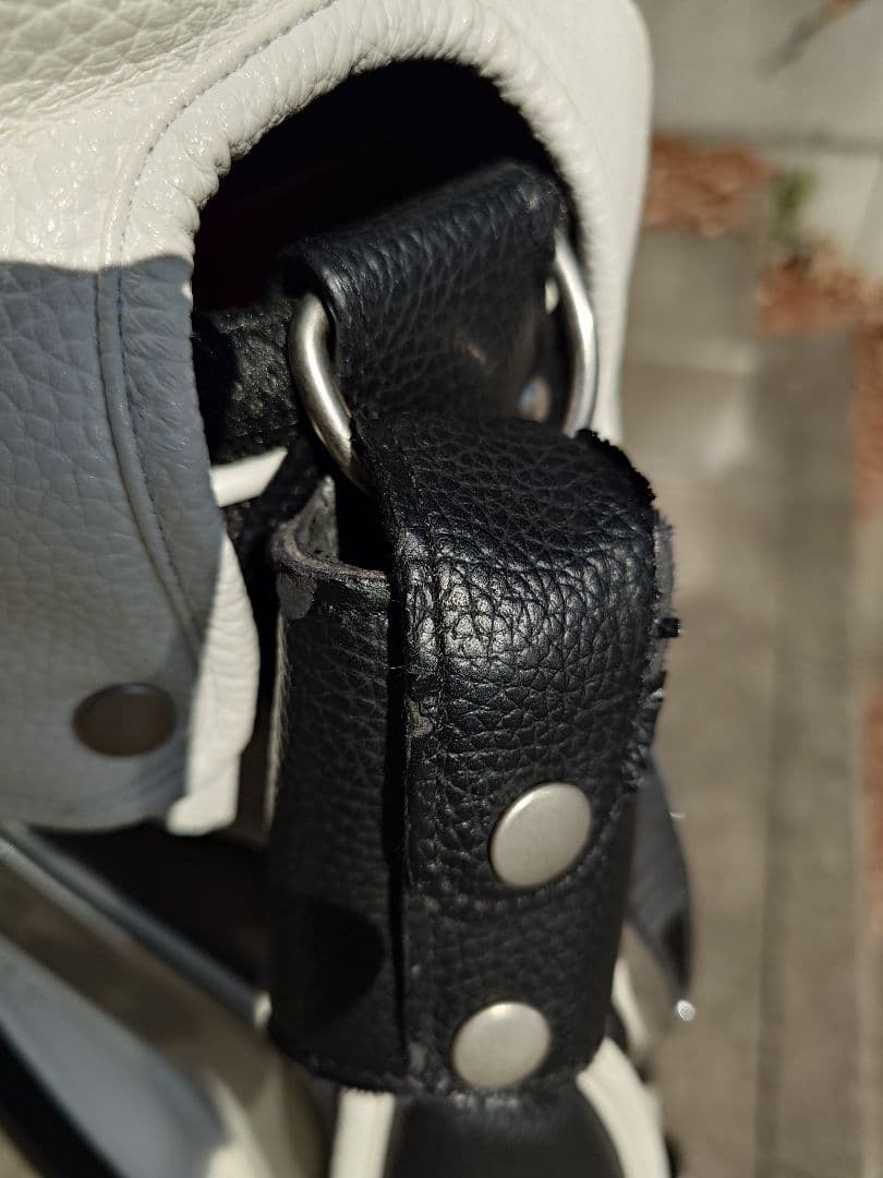 トミーヒルフィガー　キャディバッグ　ブラック/ホワイト