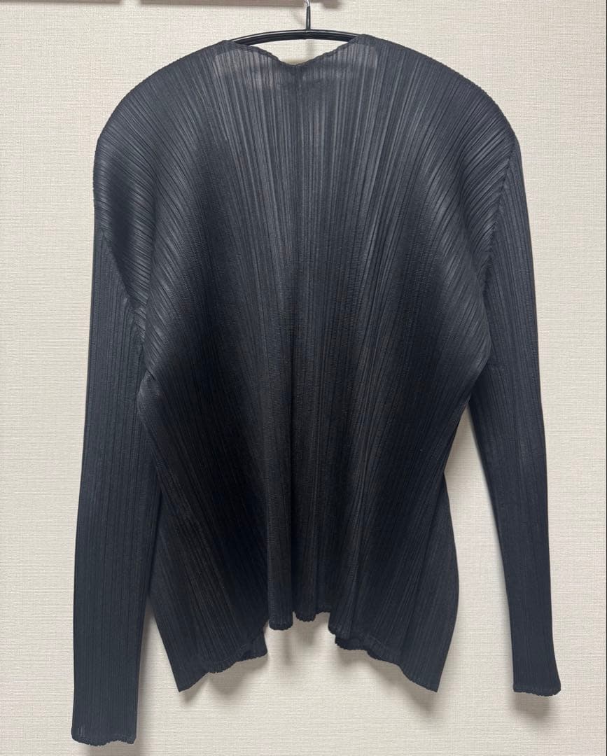 希少サイズ【４】　プリーツプリーズ　カーディガン　ブラック