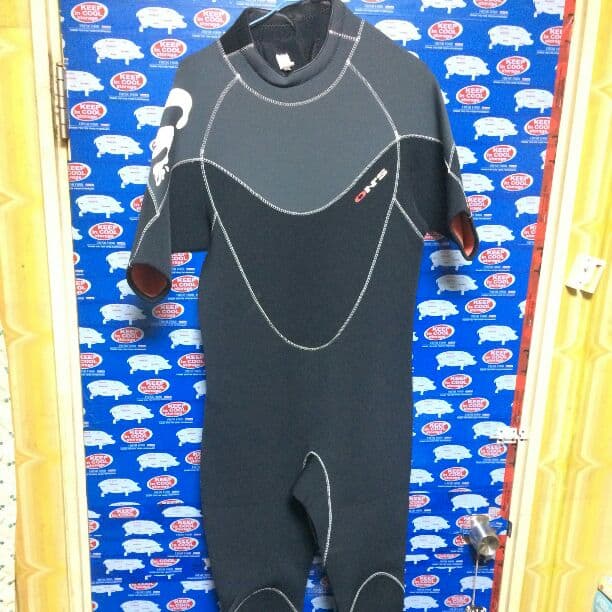 新品！on's メンズ サーフスーツ ウェットスーツ☆