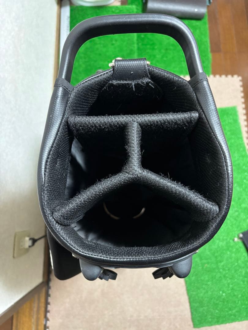 ブリヂストン　ゴルフ　キャディバッグ ホワイト・ブラック・レッド　スタンド式