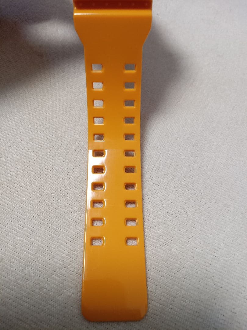 値下げ 新品 CASIO G-SHOCK レアカラー GA-100A イエロー