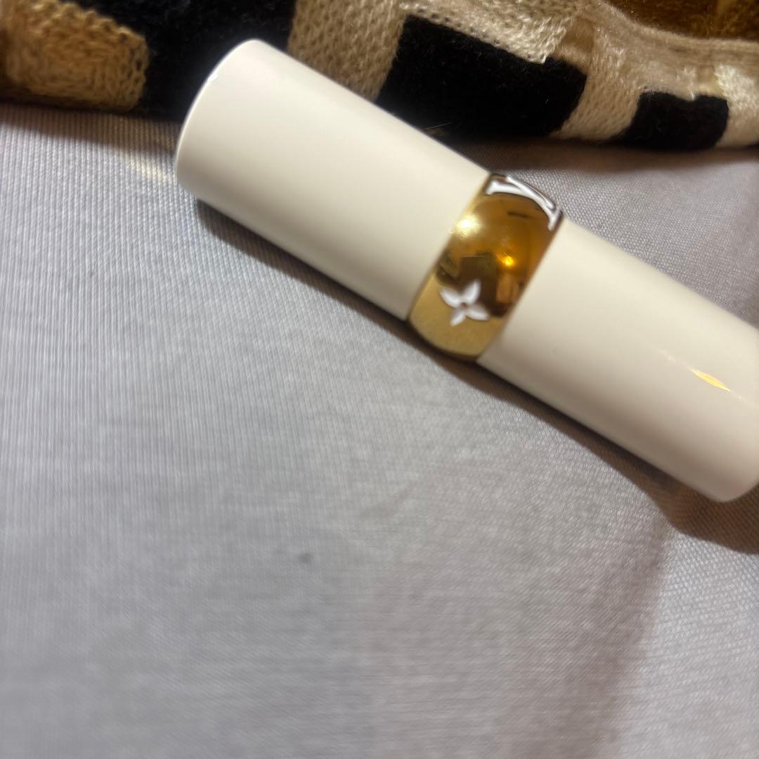 ルイヴィトン　リップバーム051 付属品全て有り　ラメ子様