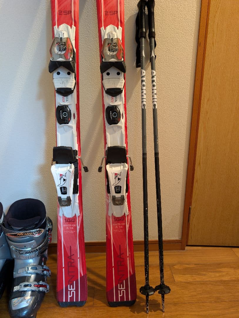 Nordica スキーセット　スキー板144センチ　ブーツ25.0センチ・ポール