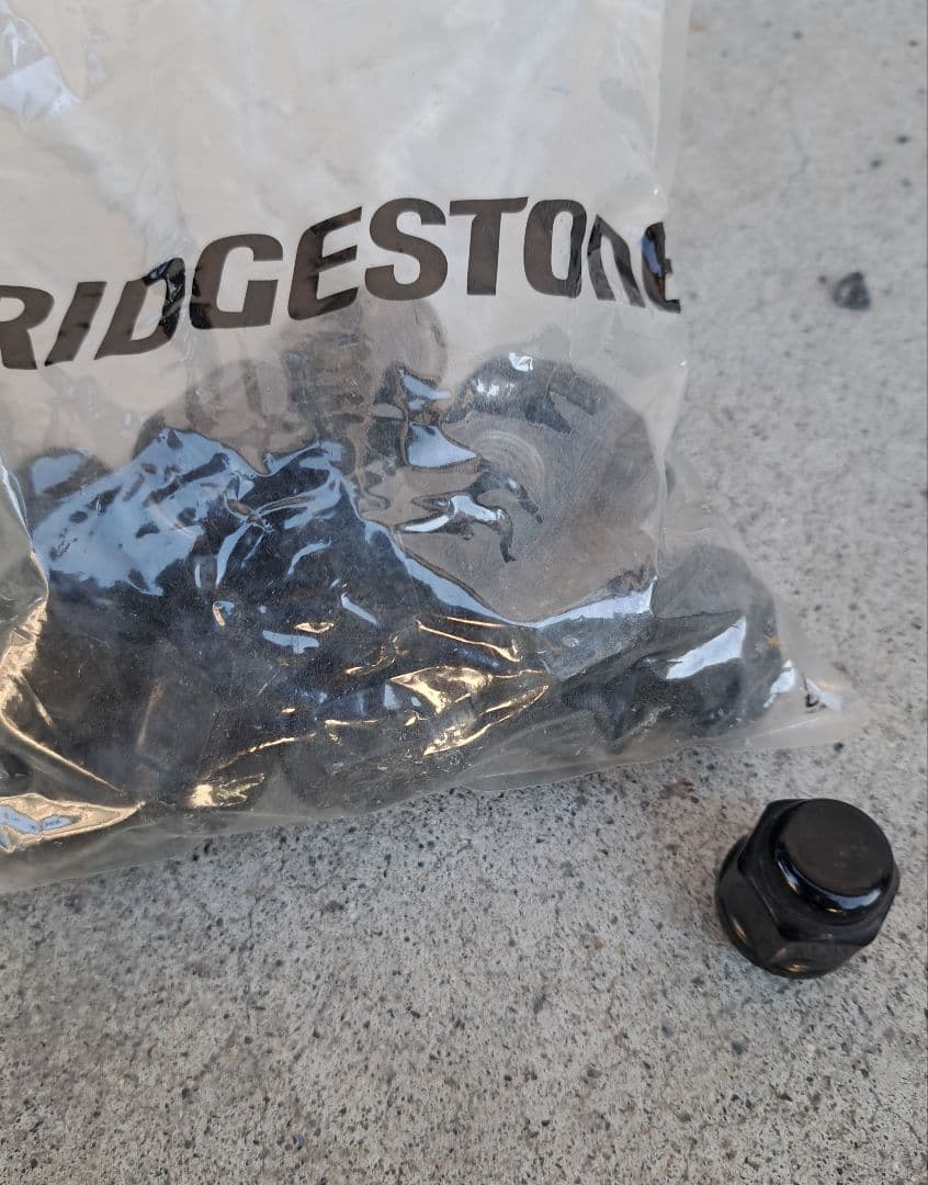 スタッドレスタイヤ265 65 R17&ホイール４本セット