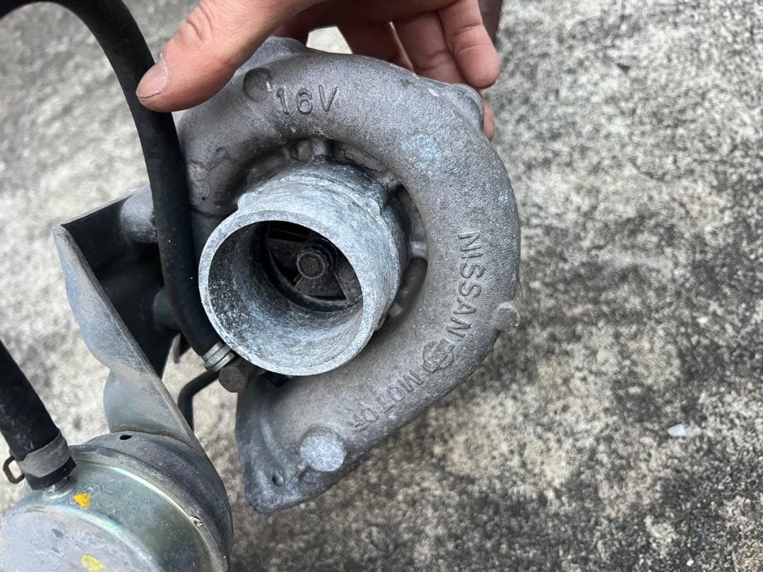 RB20DET純正タービン　スカイライン
