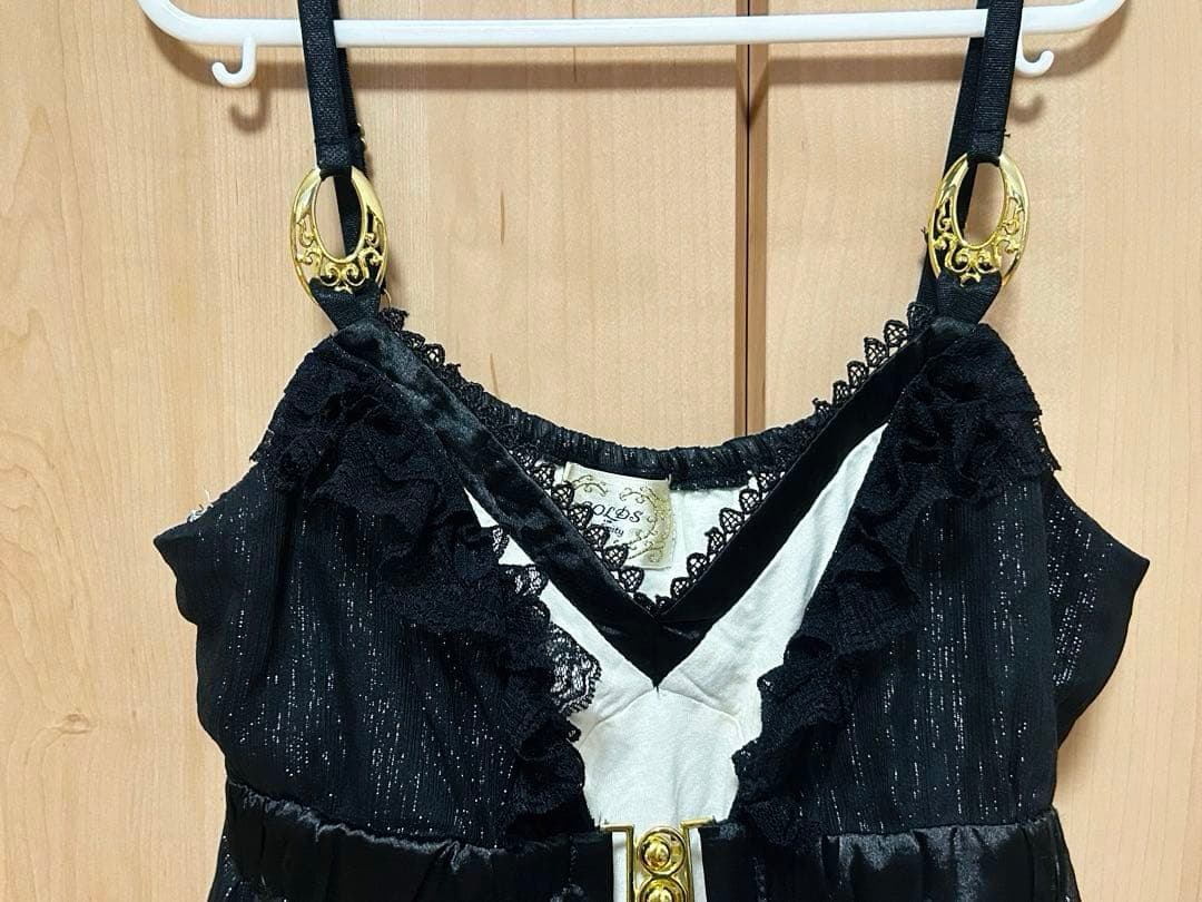 GOLDS♡肩紐ゴールドプレート♡バックルベルト♡シャイニー素材×ピンク♡キャミ