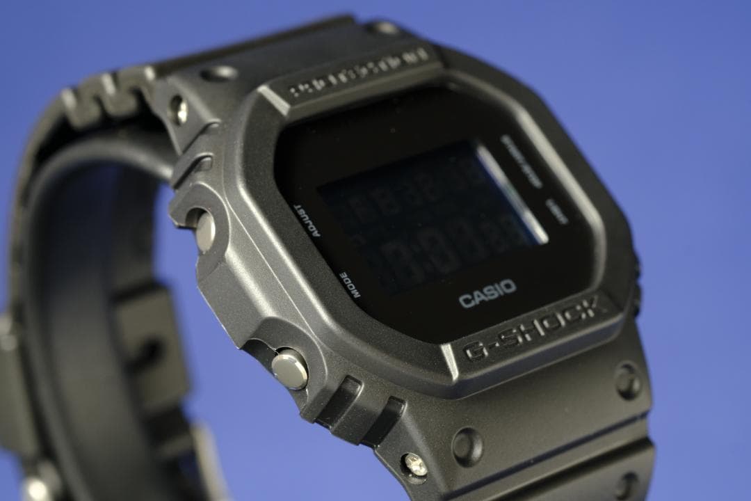 【美品】G-SHOCK DW-5600BB オールブラック／箱有り (152)