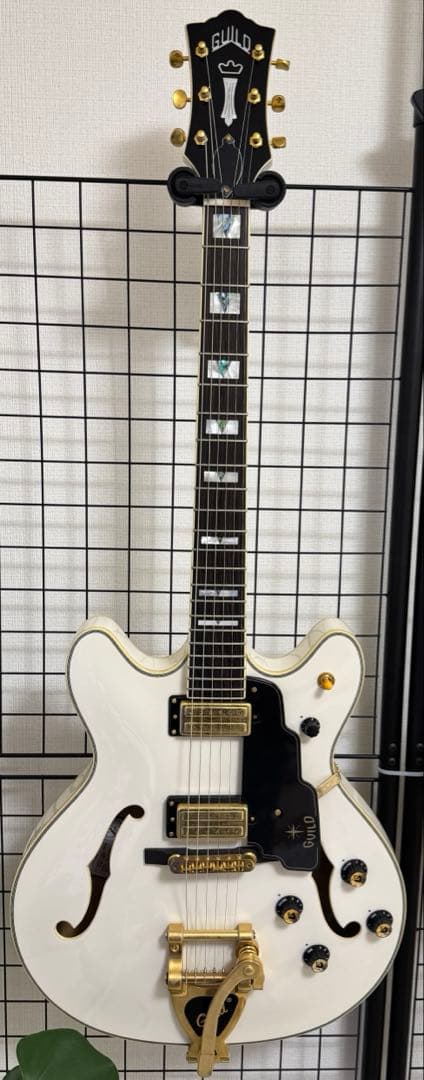 新品同様！　Guild STARFIRE VI エレキギター