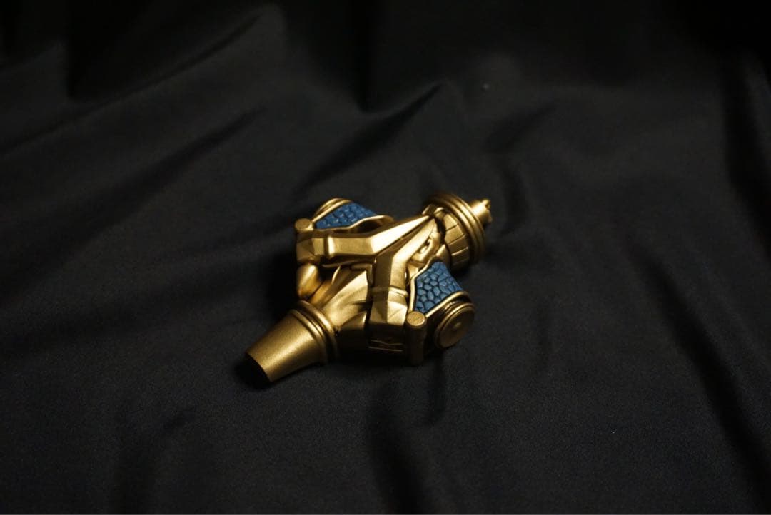 残り僅か　仮面ライダー威吹鬼　変身鬼笛・音笛　プロップ造形　変形ギミック