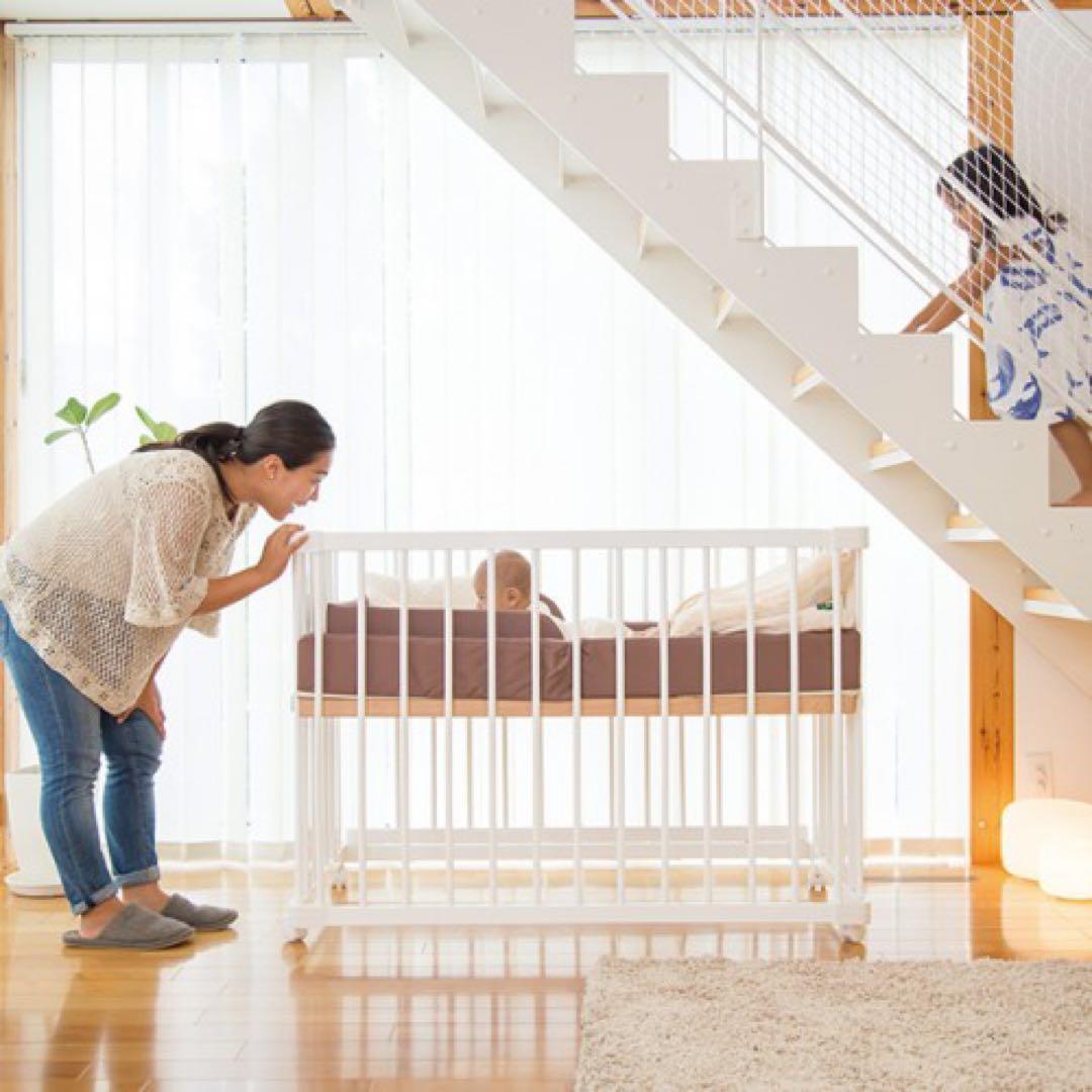 限定色 ファルスカ ベビーベッド ホワイト 白