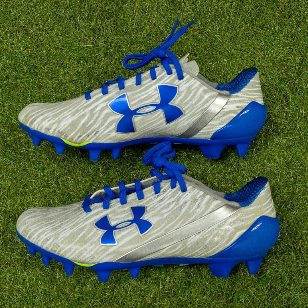 Under Armour スパイク シルバー/ブルー