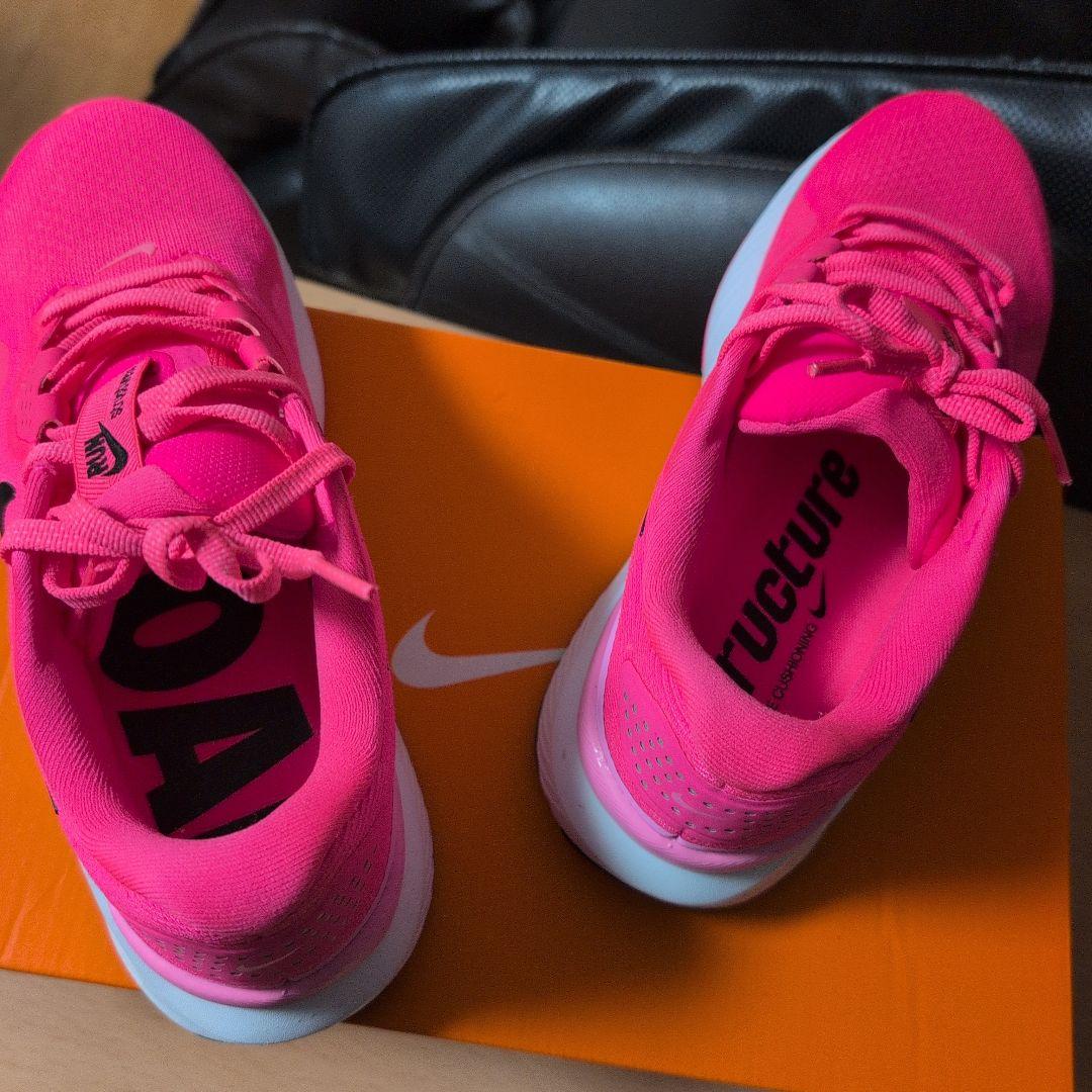 ナイキ…ストラクチャーピンク23.5cm