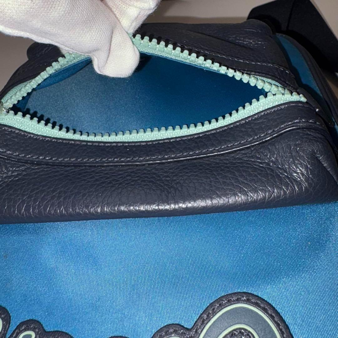 専用極美品　コーチ　ワンショルダーボディバッグ　ネイビー　レザー　ロゴワッペン