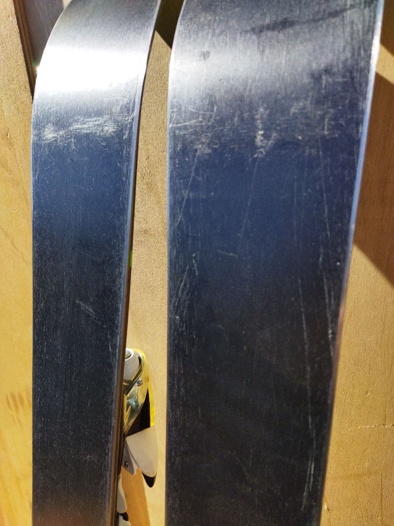 xt23　ROSSIGNOL　ロシニョール　SIN99 ショートスキー　黒