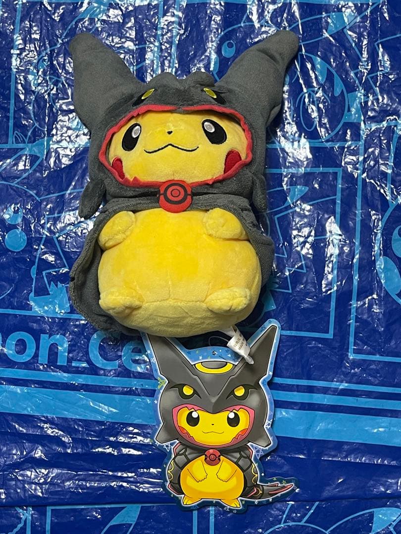 黒いレックウザ　ポンチョ　ピカチュウ ポケモンセンター　スカイツリー　ぬいぐるみ