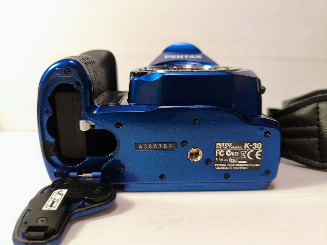 【H2さん専用出品】【黒死病対策】【内臓電池交換】PENTAX K-30青