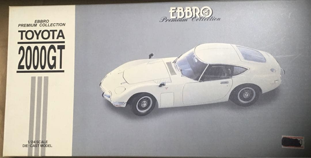 EBBRO トヨタ2000GT 1/24ダイキャストモデル