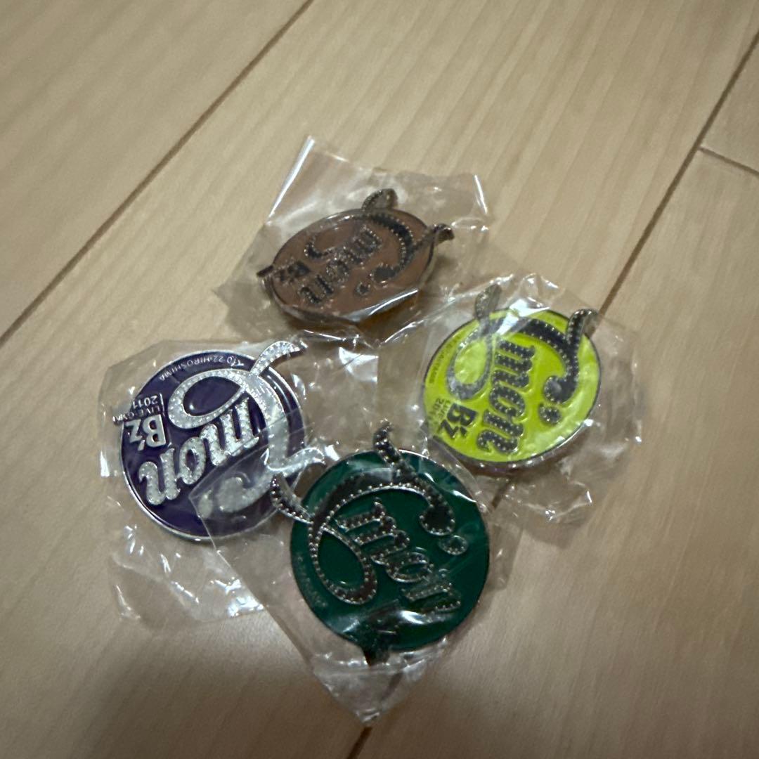 B'zガチャ限定ピンバッジ