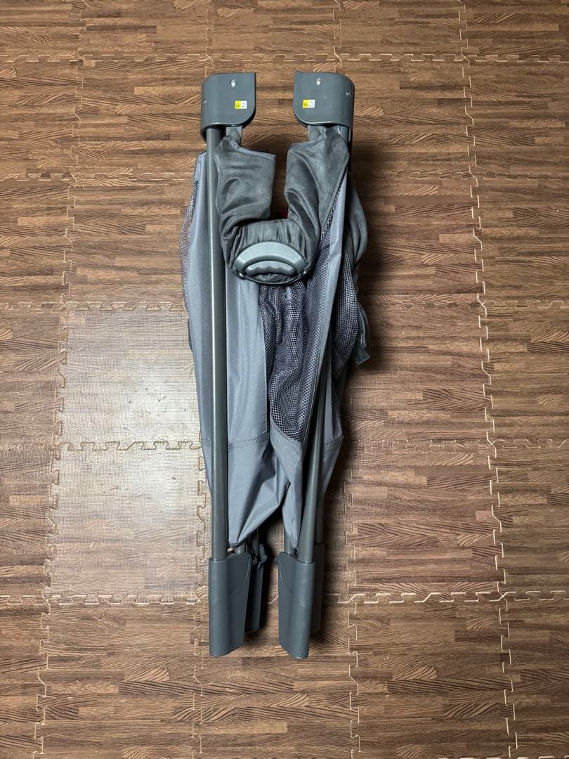 アップリカ　ココネルエアープラスAB ベビーベッド　グレー