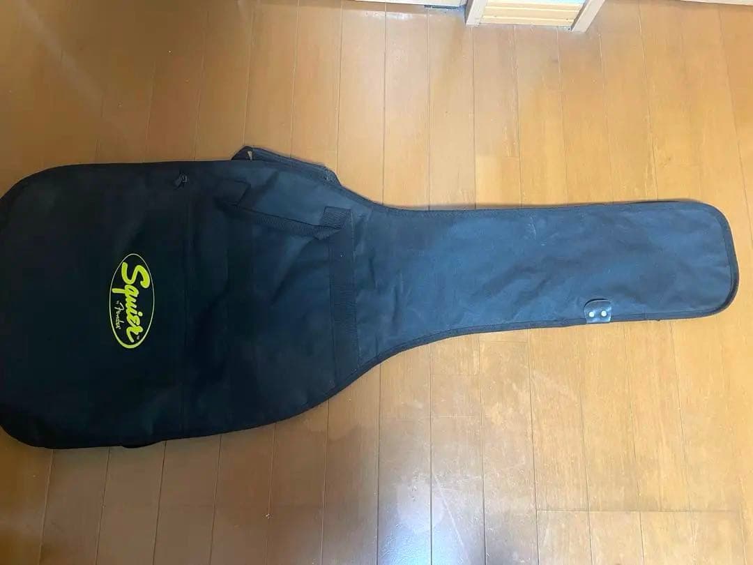 Squier Strat エレキギター ブラック ギターケース付き