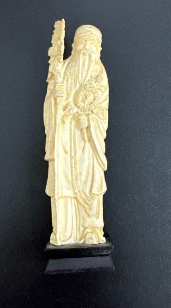 ￼大正？祖母の時代から自宅にあった置物