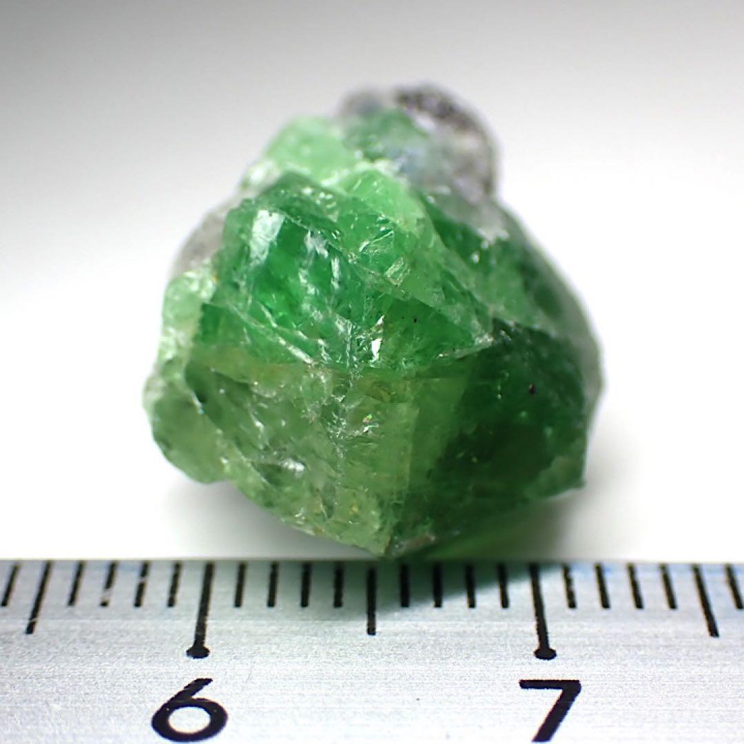 【タンザニア/メレラニ産】ツァボライト原石