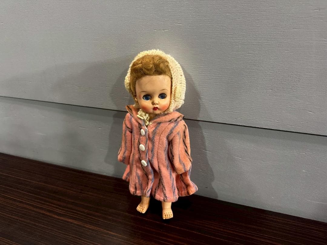 アンティークドール ソフビ 人形 ドール スリープアイ RW635