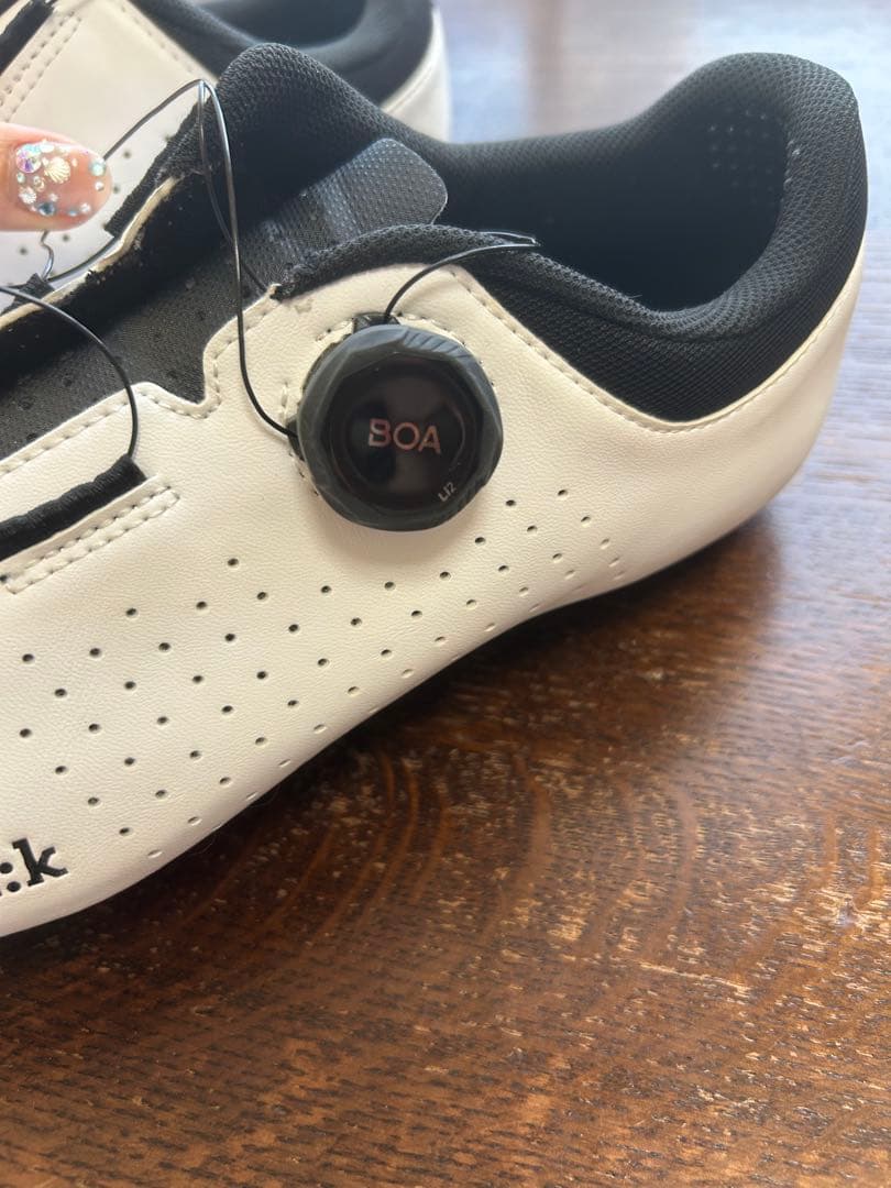 【美品】フィジークfizi:k VENTO OMN 41.5 26.7cm 白