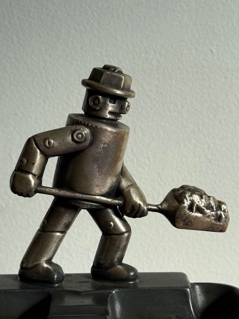 アイアンファイヤーマン　　アッシュトレイ